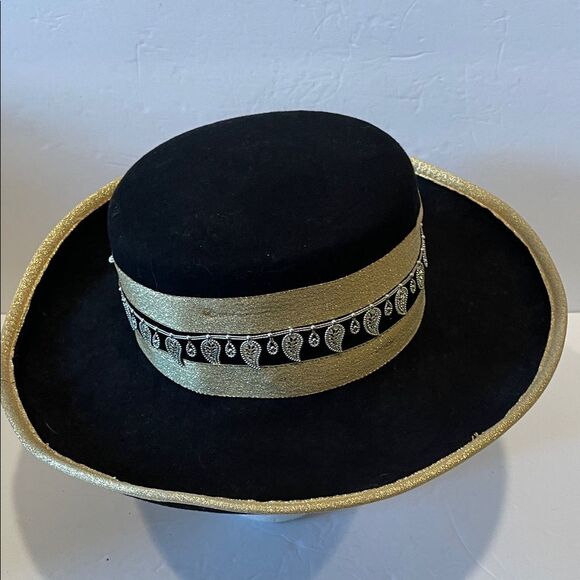 Elegant Black and Gold Women's Hat - Picture 4 of 6
